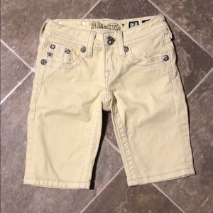 Light yellow miss me Bermuda shorts